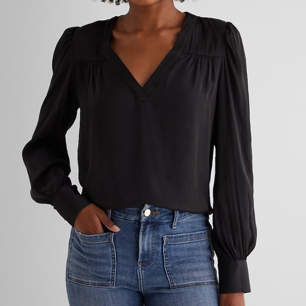 🖤NWT Express black top🖤